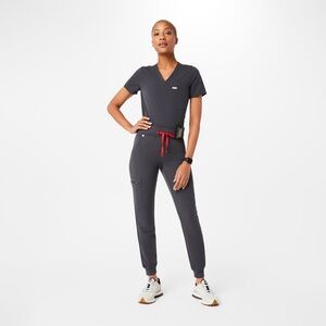 FIGS Women's Charcoal set